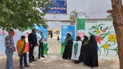 ١٠٠٠ جلد کتاب داستان به کودکان ٨ روستای قم اهدا شد