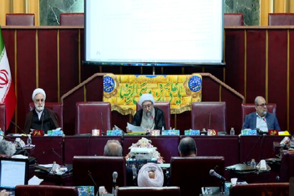 انتشار بحث‌های مطروحه در مجمع تشخیص مصلحت نظام بلامانع و مفید است