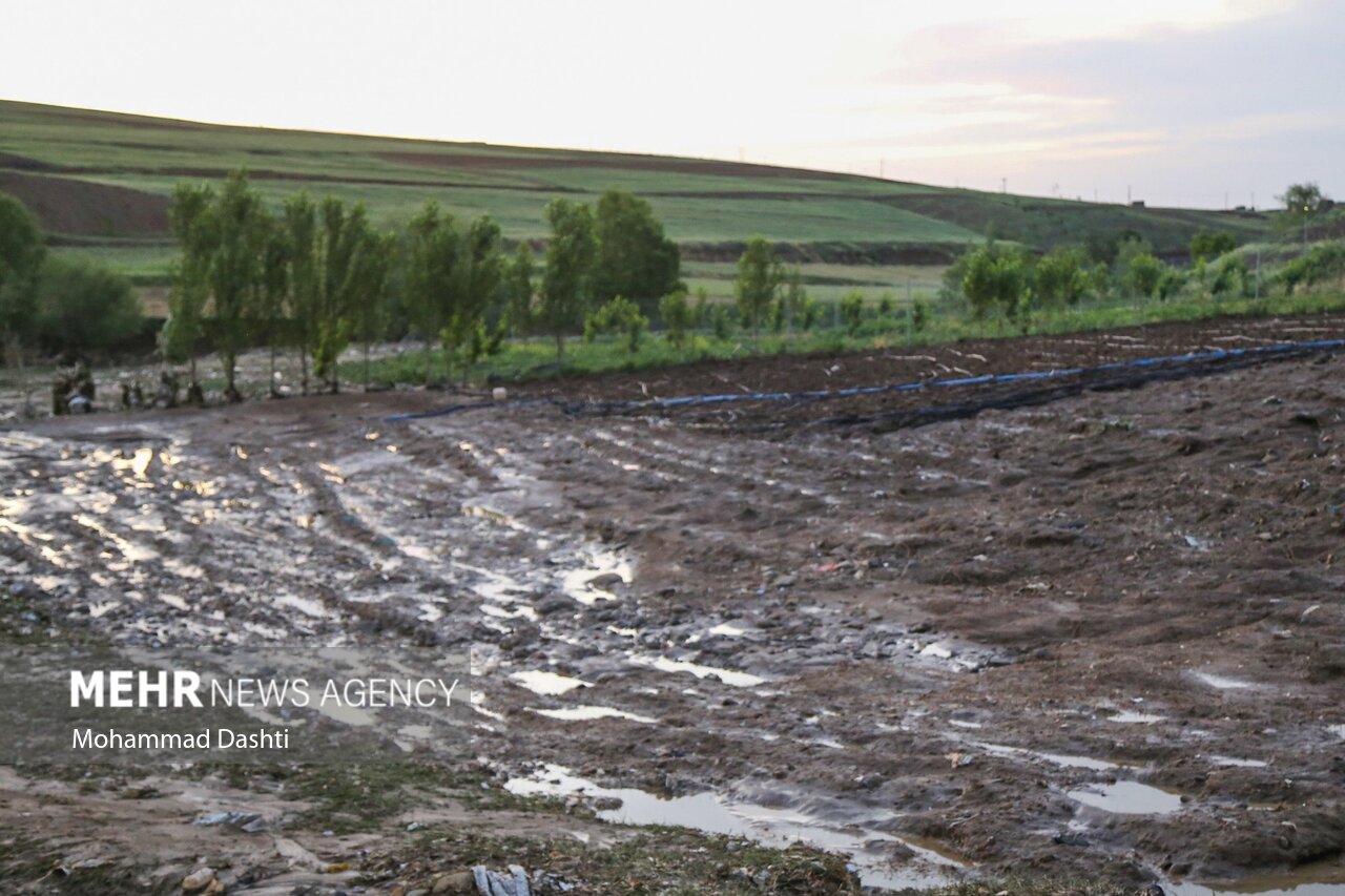 بروکراسی اداری سیل زدگان مانسون را می دواند/گره کورپرداخت تسهیلات