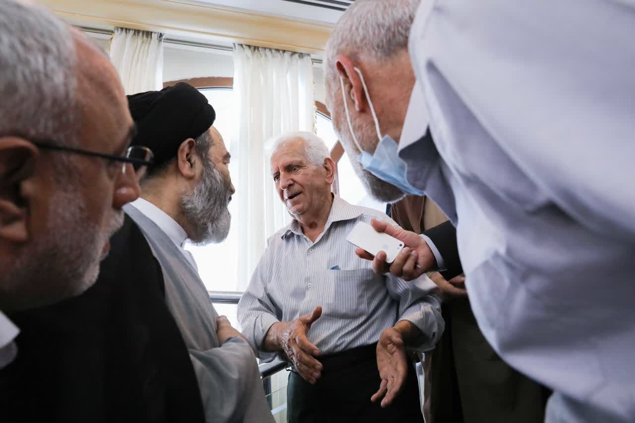دیدار صمیمی سرپرست حجاج ایرانی با زائران کشورمان در مدینه منوره