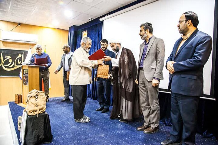  مراسم خاطره‌گویی «سوگواران خمینی (ره)» در بوشهر برگزار شد