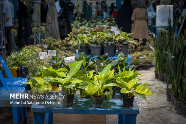 سومین نمایشگاه تخصصی گل و گیاهان زینتی در شهرکرد