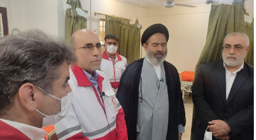 بازدید سرپرست حجاج ایرانی از روند ارائه خدمات درمانگاه شبانه‌روزی هلال‌احمر در مدینه