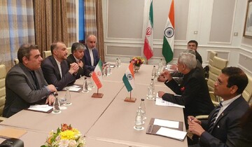 ایران اور بھارت کے درمیان مختلف شعبوں میں تعاون کو مزید فروغ دیا جائے،ایرانی وزیر خارجہ