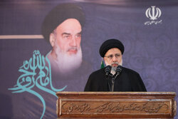 Raeisi delivers speech at Imam Khomeini memorial ceremony