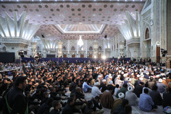 ۲۰۰ زائر بهابادی در مراسم سالروز ارتحال امام خمینی(ره) حضور یافتند