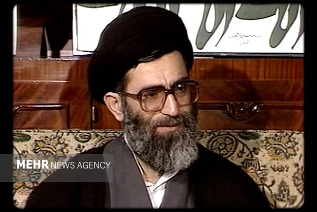 از جلسات قرآنی مخفیانه رهبر چه میدانید؟/ ناگفتههای «ضیاءالدین»