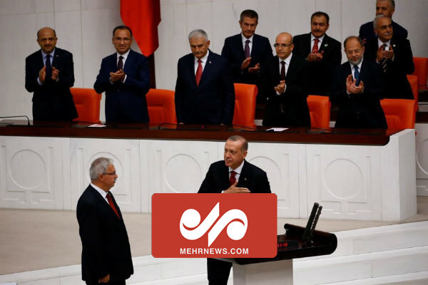 لحظه سوگند یادکردن اردوغان به عنوان رئیس جمهور ترکیه