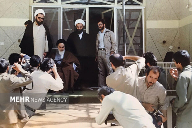 لحظات تاریخی حیات امام(ره) که با دوربین عکاسان جاودان شد