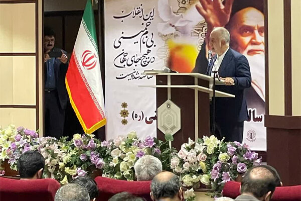 جنگ های ترکیبی علیه کشورمان با رهبری امام خامنه ای خنثی شد
