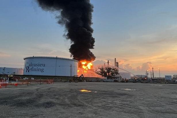 صاعقه عامل آتش سوزی در مخزن نفت لوئیزیانا