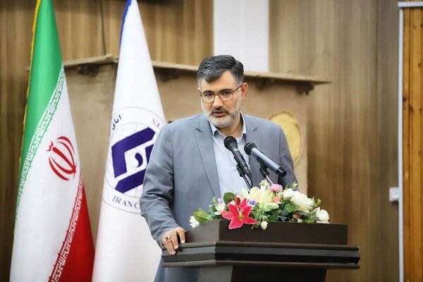 کارگر و کارفرما نیازمند آموزشهای حوزه ایمنی است کارگر و کارفرما نیازمند آموزشهای حوزه ایمنی است