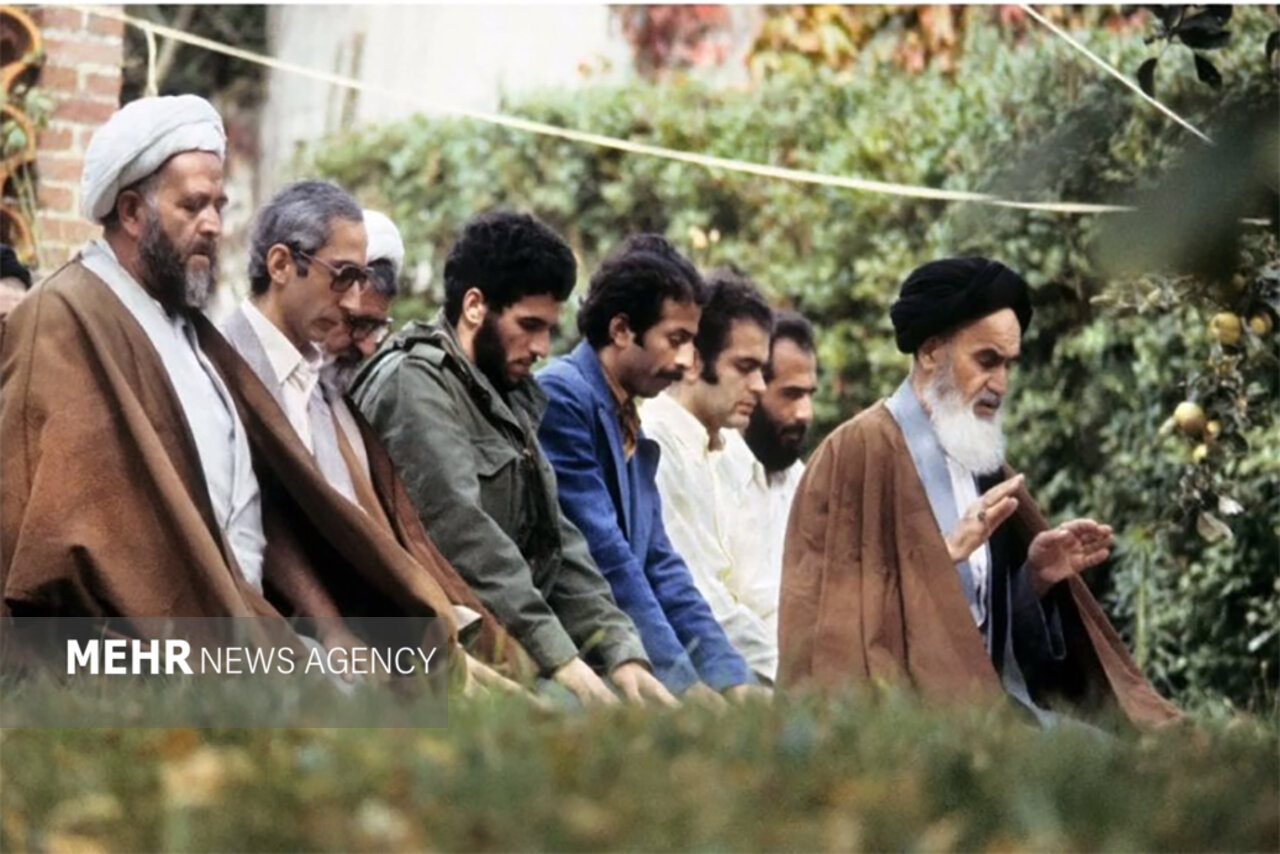 بنیانگذار انقلاب در قاب مستند/ تصویر آفتاب فراموش نمیشود