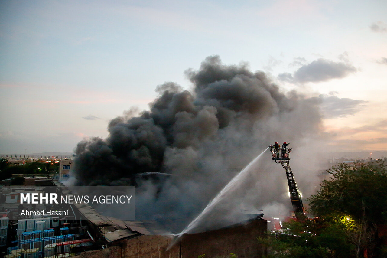 نبرد با شعلههای بیرحم آتش