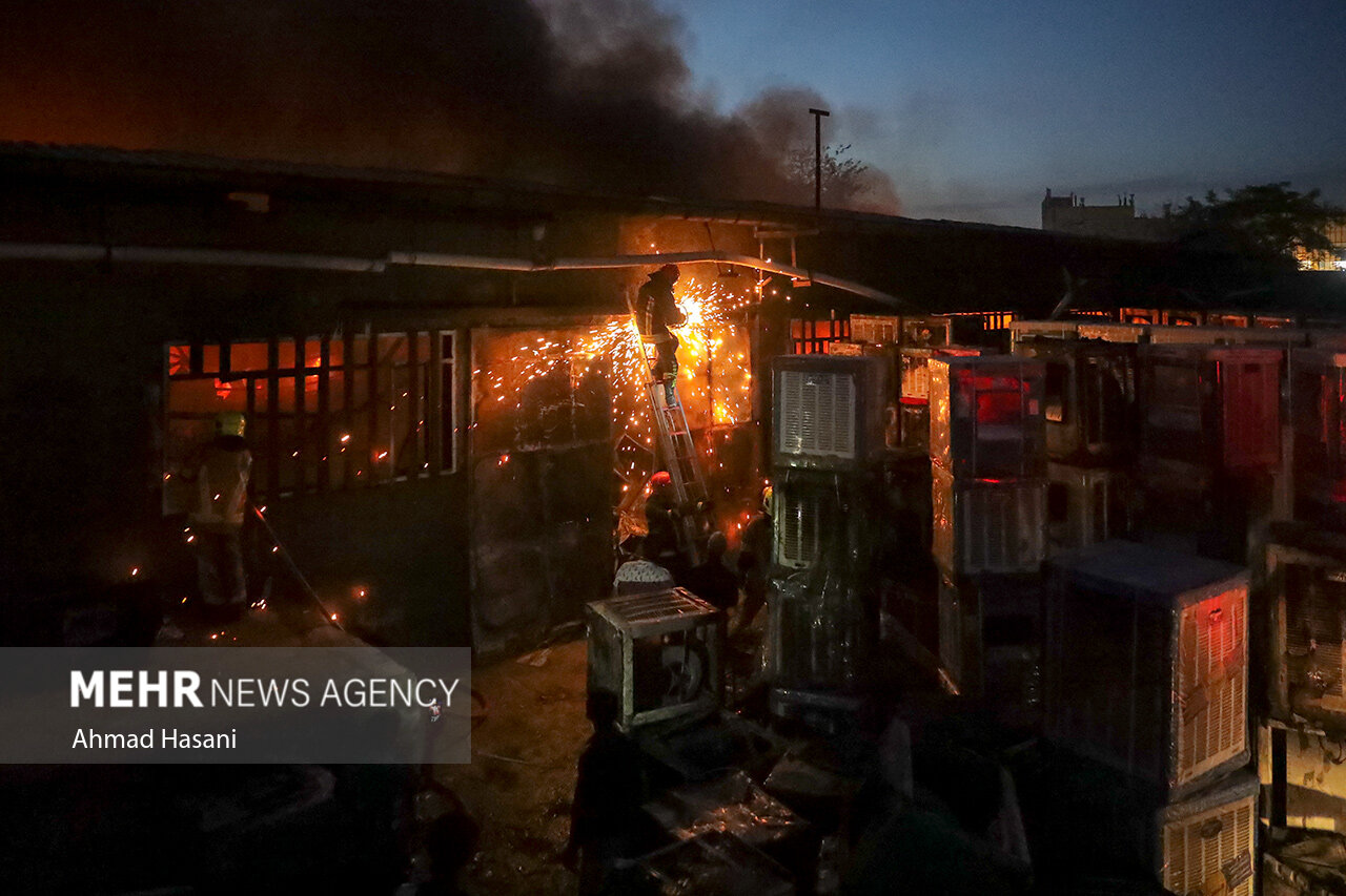 نبرد با شعلههای بیرحم آتش