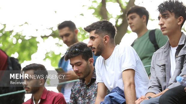 برگزاری کافه گفتگوی روابط آزاد در دانشگاه صنعتی همدان