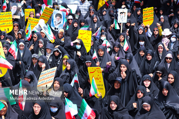 راهپیمایی پرشور قیام خونین ۱۵ خرداد در ورامین