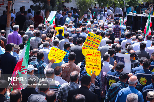 راهپیمایی پرشور قیام خونین ۱۵ خرداد در ورامین