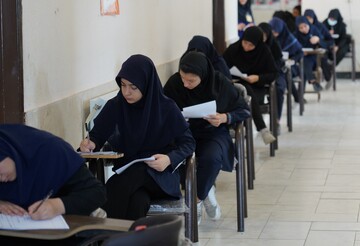 گلایه دانش‌آموزان زاهدانی از نحوه برگزاری امتحانات نهایی/ وجود اشکال در شماره صندلی و پاسخنامه