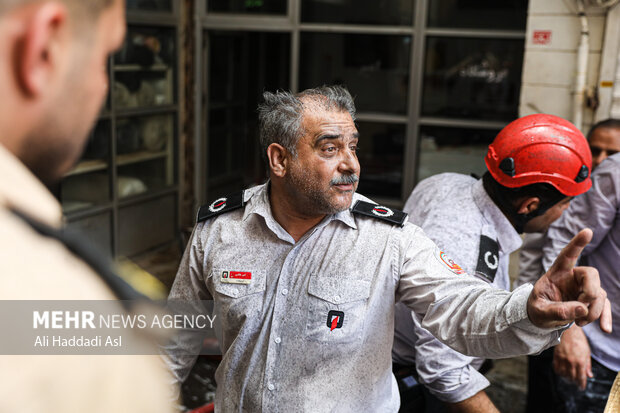 آتش‌سوزی در یک انبار چسب صبح روز سه شنبه ۱۶ خرداد ماه ۱۴۰۲ در محدود بازار سید ولی بازار تهران سبب سوختگی شدید انبار و مصدومیت سه تن از شهروندان شد