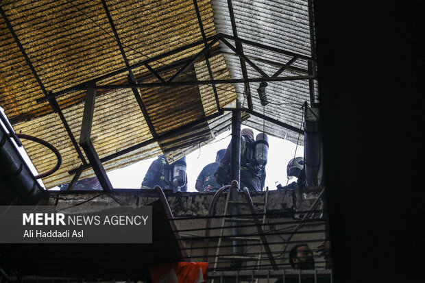 Fire in glue warehouse in Tehran's Grand Bazaar
