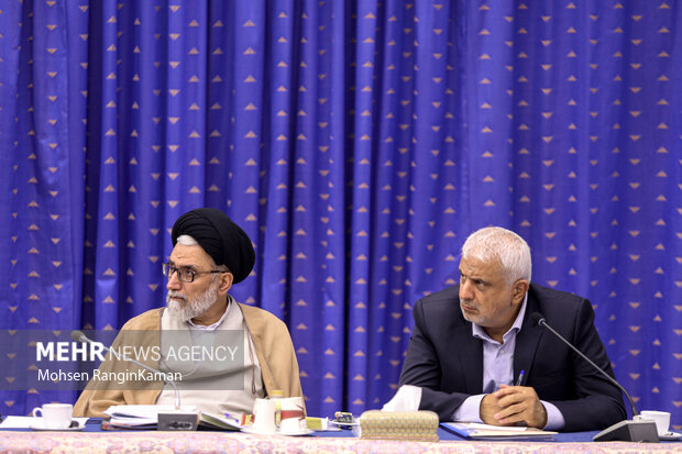 سید اسماعیل خطیب وزیر اطلاعات در جلسه شورای عالی فضای مجازی حضور دارد