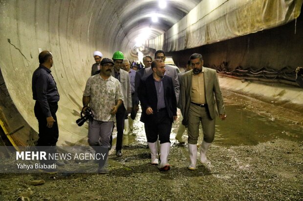 بازدید استاندار کرمانشاه از پروژه قطار شهری