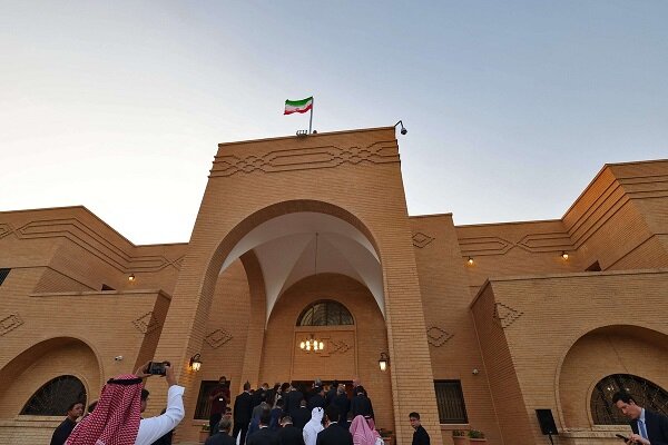 İran'ın Riyad Büyükelçiliği yeniden açıldı