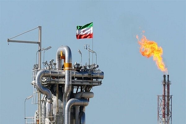 ارزش سالانه صادرات نفت ایران افزایش یافت
