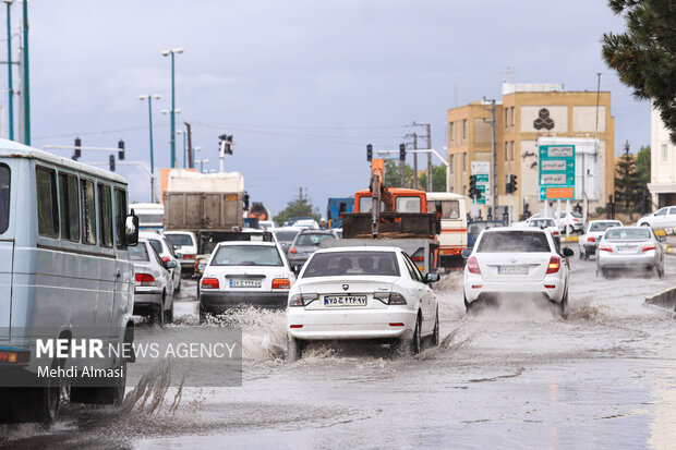 هوای بارانی در ۲۴۰ ایستگاه هواشناسی/ صدور هشدار برای ۶ استان 
