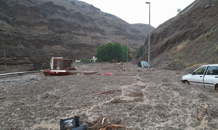 6 نفر در سیلابهای دیروز جان باختند