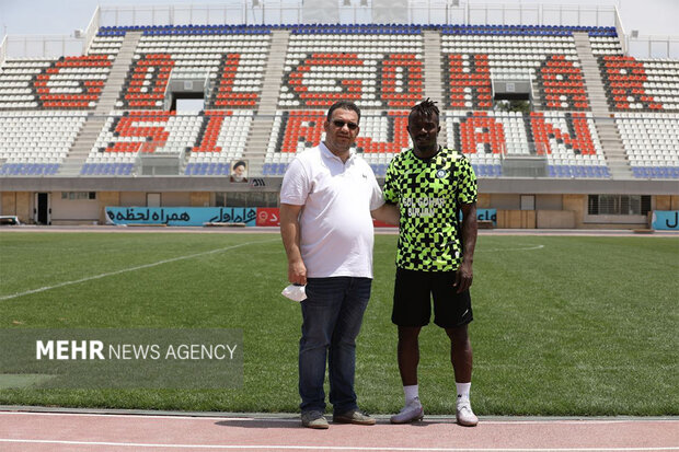 تجربههای عجیب فوتبالیستهای خارجی از حضور در ایران/ محتاط بودیم!