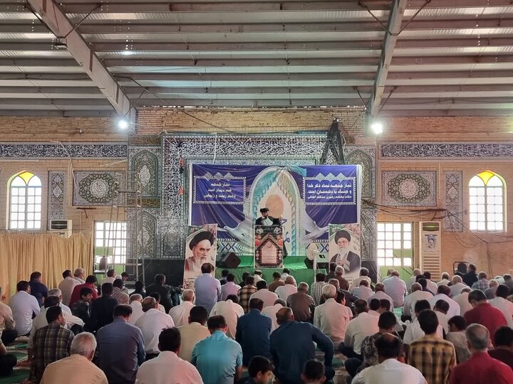 حضور بیشتر مسئولان بین مردم از مولفههای احیای سرمایه اجتماعی است