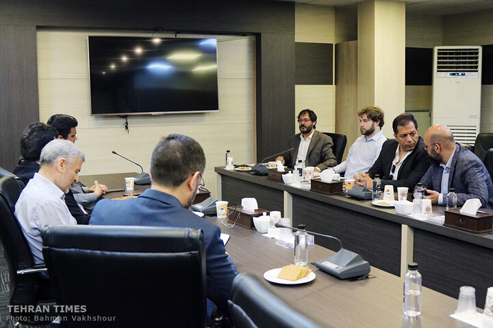 Spanish journalists visit Tehran Times