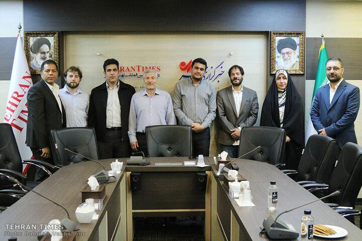 Spanish journalists visit Tehran Times