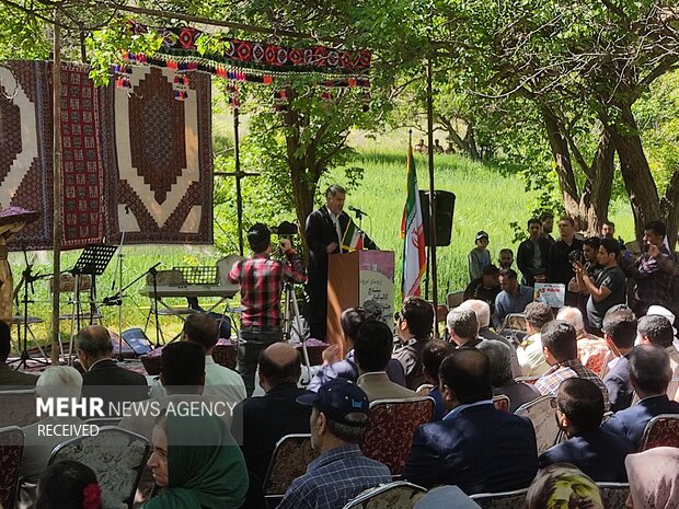 دومین جشنواره گلاب گیری کردستان