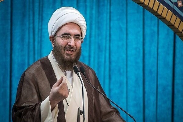 فتاح میزائل نے شیاطین کی صفوں میں خوف وہراس کا ماحول پیدا کیا، امام جمعہ تہران