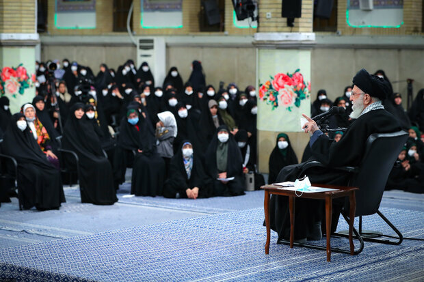 Women from the Leader's point of view Women from the Leader's point of view