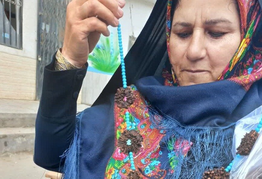 میخک دوزی؛ دستبافته فراموششده زنان و دختران مازندران