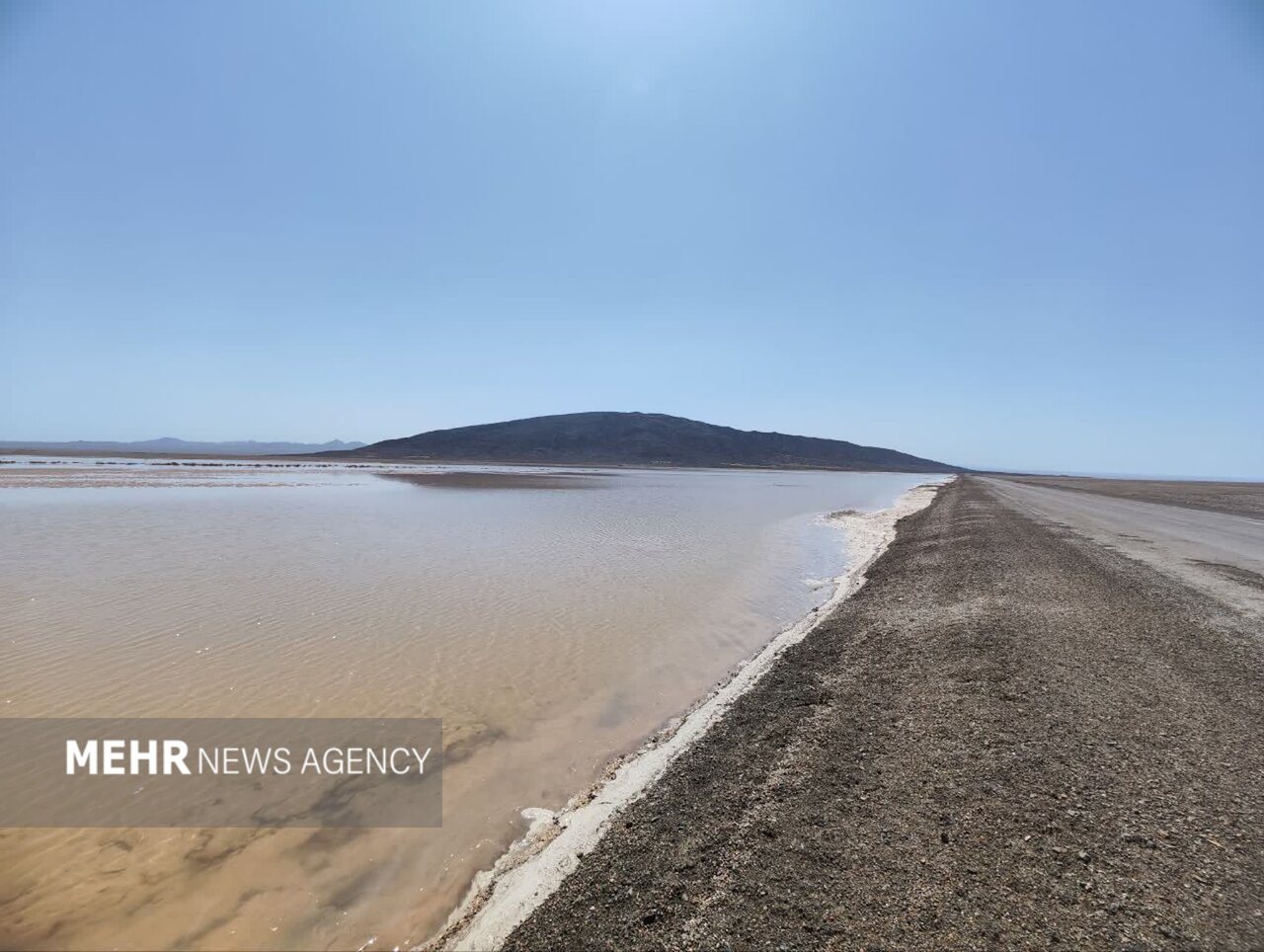 تالاب گاوخونی دوباره لب تر کرد 2