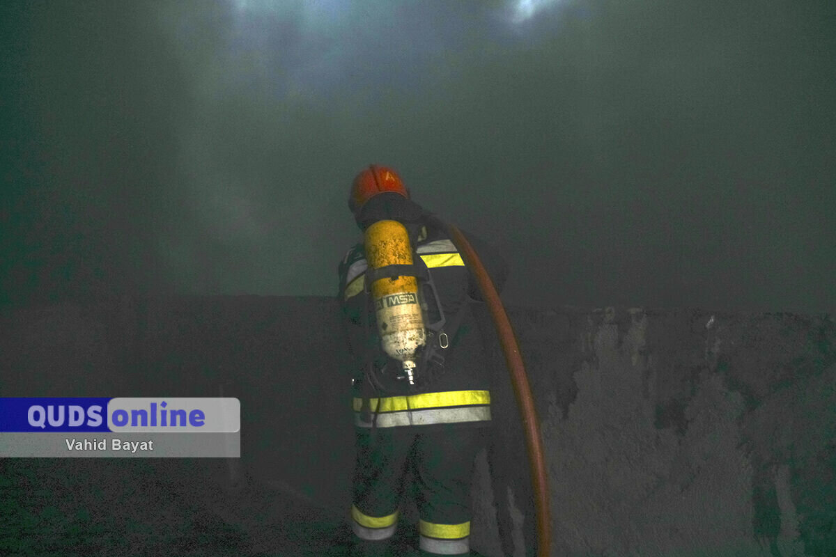 عکاسان خبری، دشمن کسی نیستند!/ ثبت تاریخ از دل آتش تا قلب کرونا