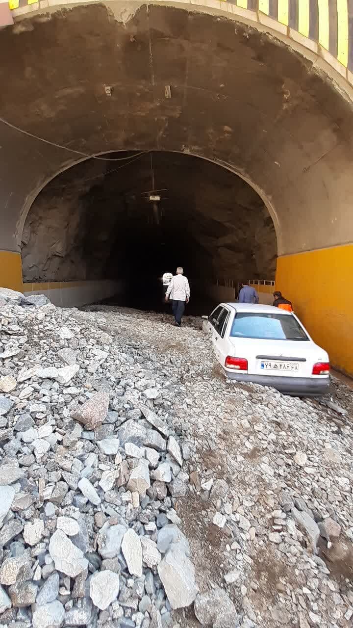 ایست! از جاده سنگ می بارد/ وجود ۱۰ منطقه پرخطر در کندوان