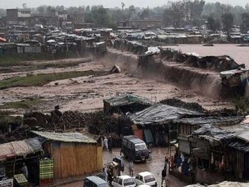 خیبرپختونخوا اور پنجاب میں طوفانی بارشوں سے تباہی، 29 افراد جاں بحق، 146 زخمی