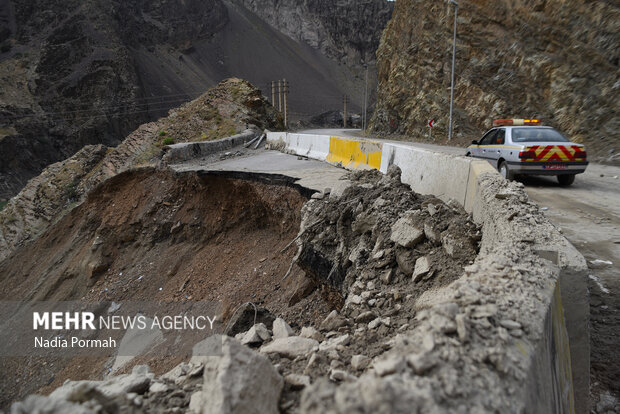 خسارت و ویرانی سیل در جاده چالوس 19
