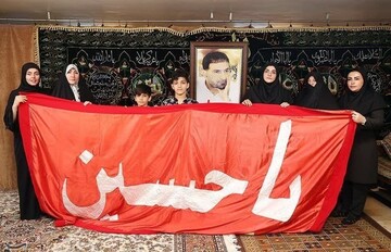«سپیده بابایی» مدال خود را به خانواده «شهید طهرانی مقدم» تقدیم کرد+ عکس