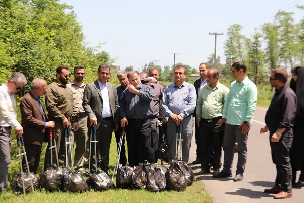 پاکسازی مسیر جاده امامزاده ابراهیم (ع) شفت از زباله