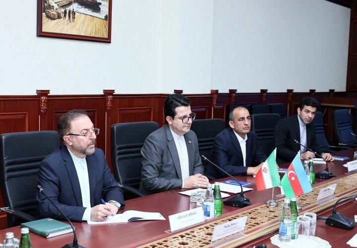 Iran envoy confers on trade ties with Azeri customs chief