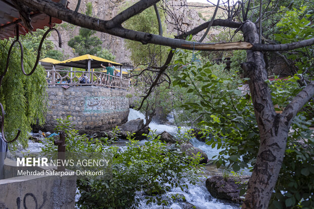 گردشگاه پیرغار در چهارمحال و بختیاری