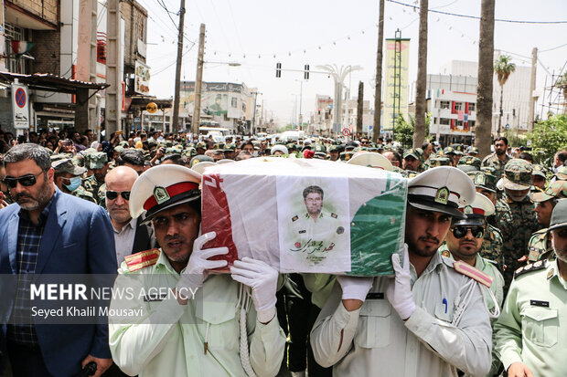 مراسم تشییع پیکر شهید محمد قنبری، شهید مدافع امنیت در ایذه
