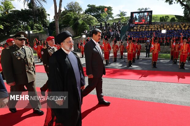 وینزویلا میں ایرانی صدر کا پرتپاک استقبال
